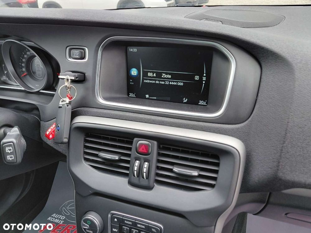 Volvo V40 - 15