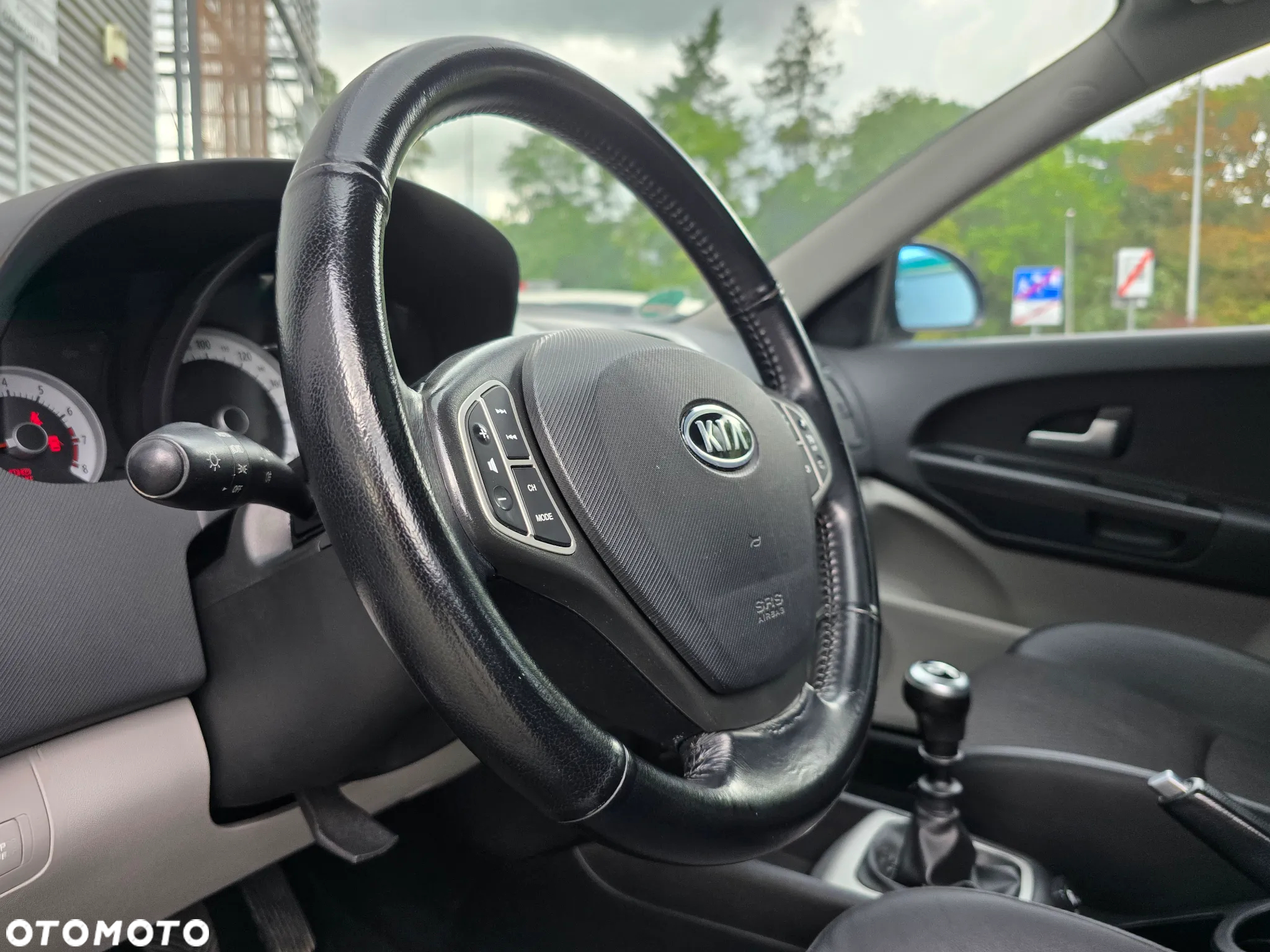 Kia Ceed Cee'd 2.0 Optimum + - 24