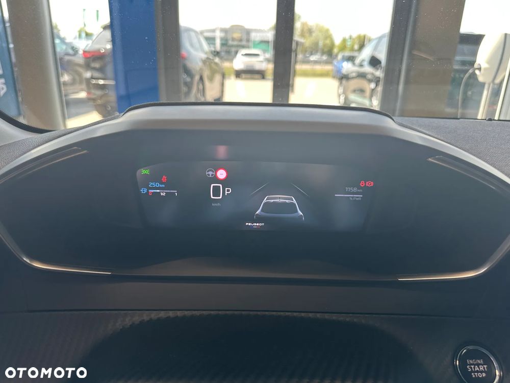 Peugeot 208 1.2 mHEV Allure e-DCS6 - 12
