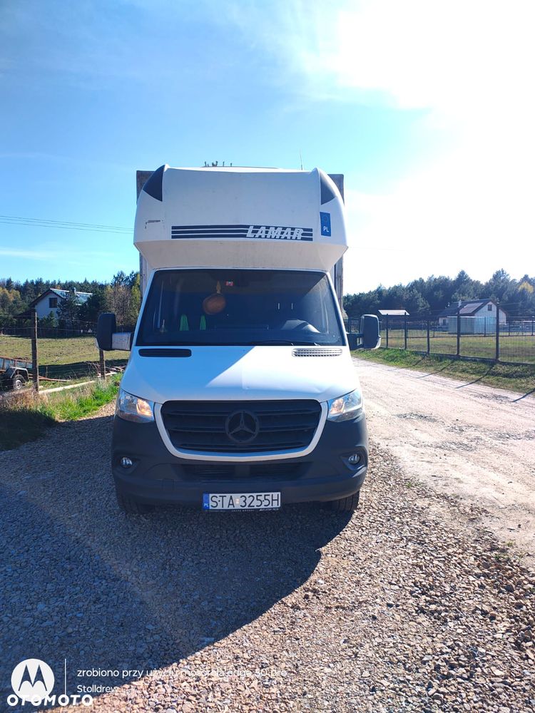 Mercedes-Benz Sprinter - 2