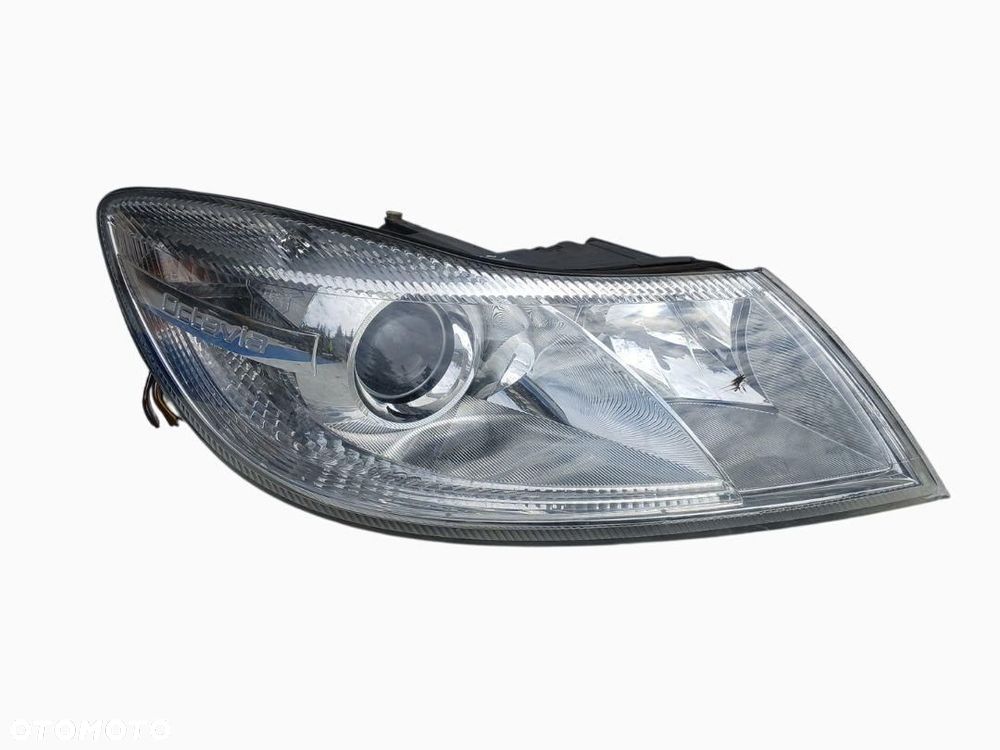 REFLEKTOR PRZÓD PRZEDNI PRAWY LAMPA SKODA OCTAVIA II LIFT 1Z2941018P - 1