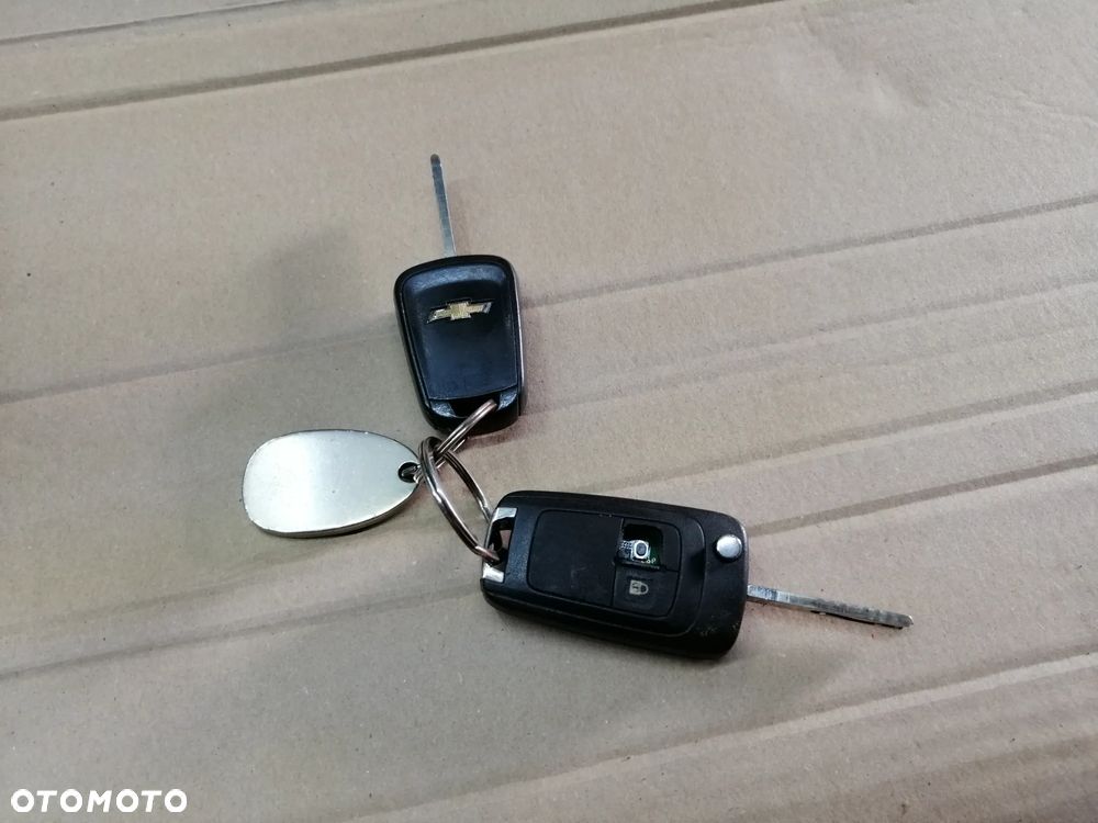 Chevrolet Aveo T300 1.3 Dizel zestaw startowy komputer Bosch 0281018383 immo licznik stacyjka i inne - 22