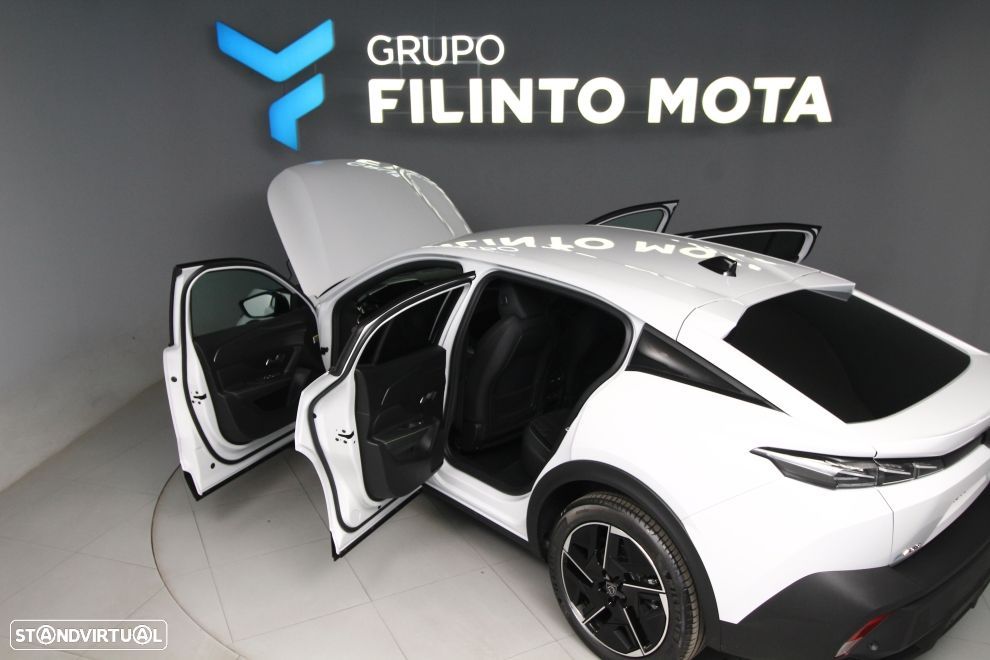 Peugeot E-408 58 kWh GT - 11