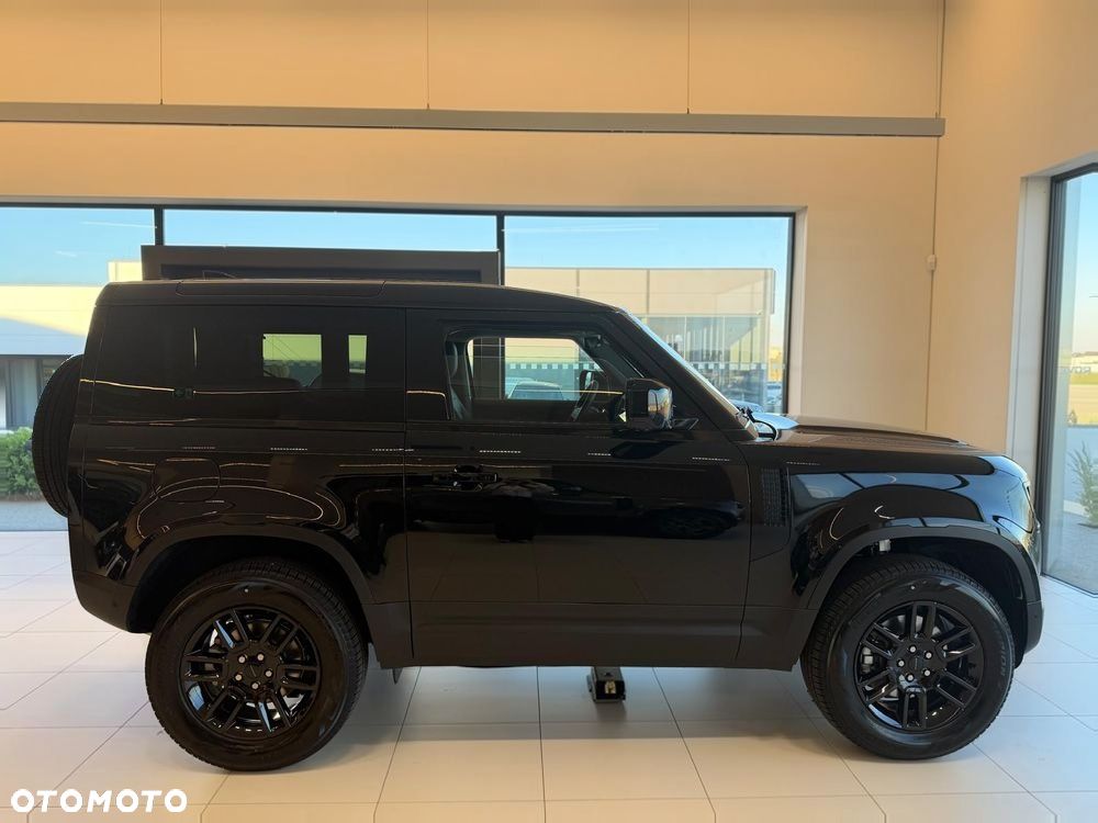 Land Rover Defender 2026 photo 3