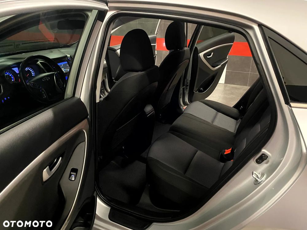 Hyundai i30 1.6 GDI Classic - 18