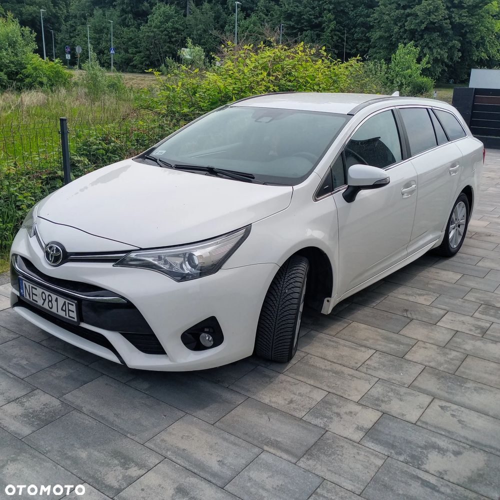 Toyota Avensis - 1