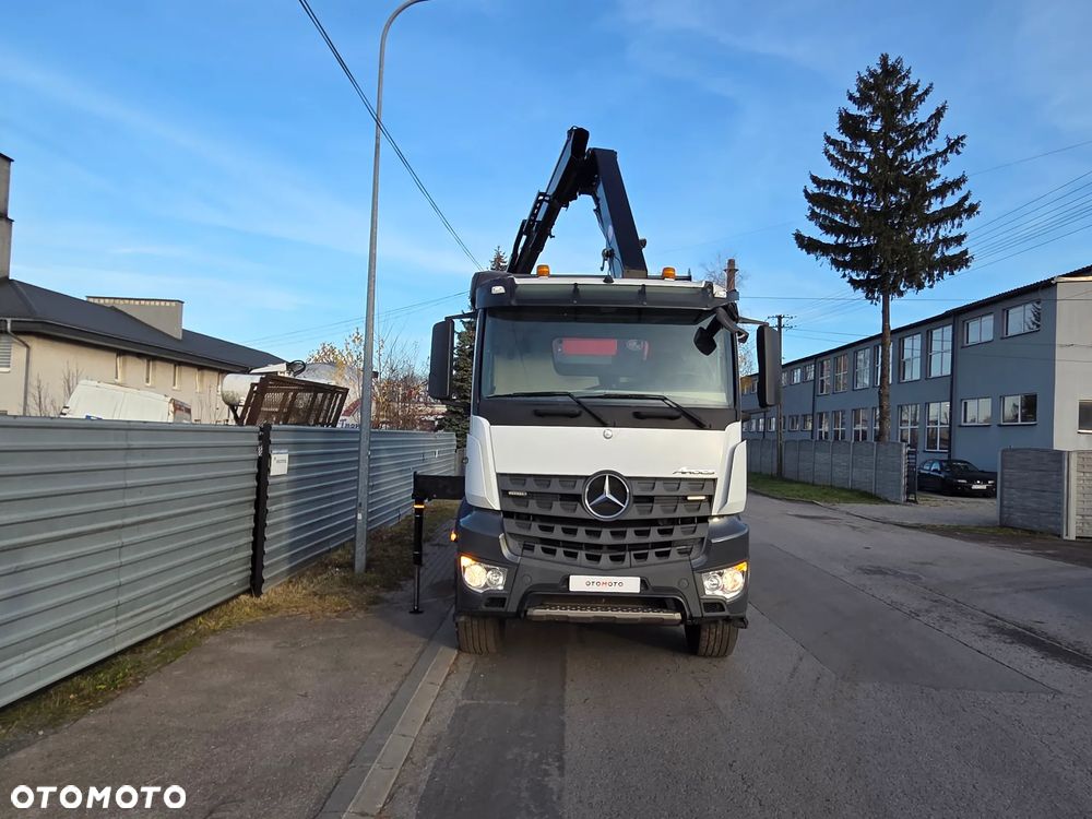 Mercedes-Benz AROCS 1824 // HDS HMF 1420-K2 // PILOT FUNKCJE 5 i 6 // NOWY KIPER WYWROTKA // ZAWIESZENIE BUDOWLANE WYSOKIE // PRZED PIERWSZĄ REJ W PL - 12