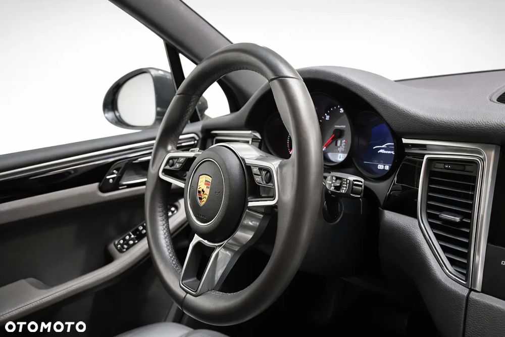 Porsche Macan - 10