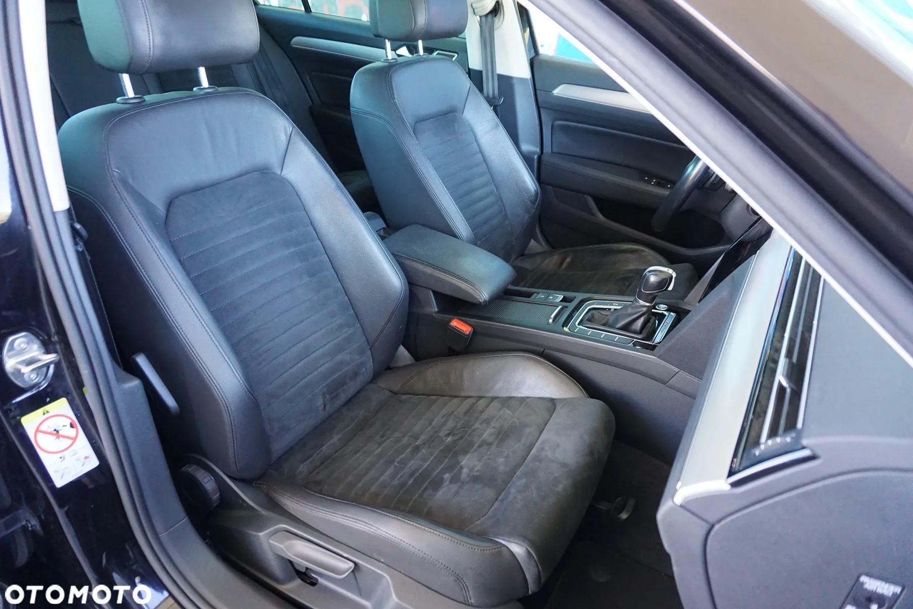 Volkswagen Passat 2.0 TDI Bi-Turbo BMT 4Mot Highline DSG - 19