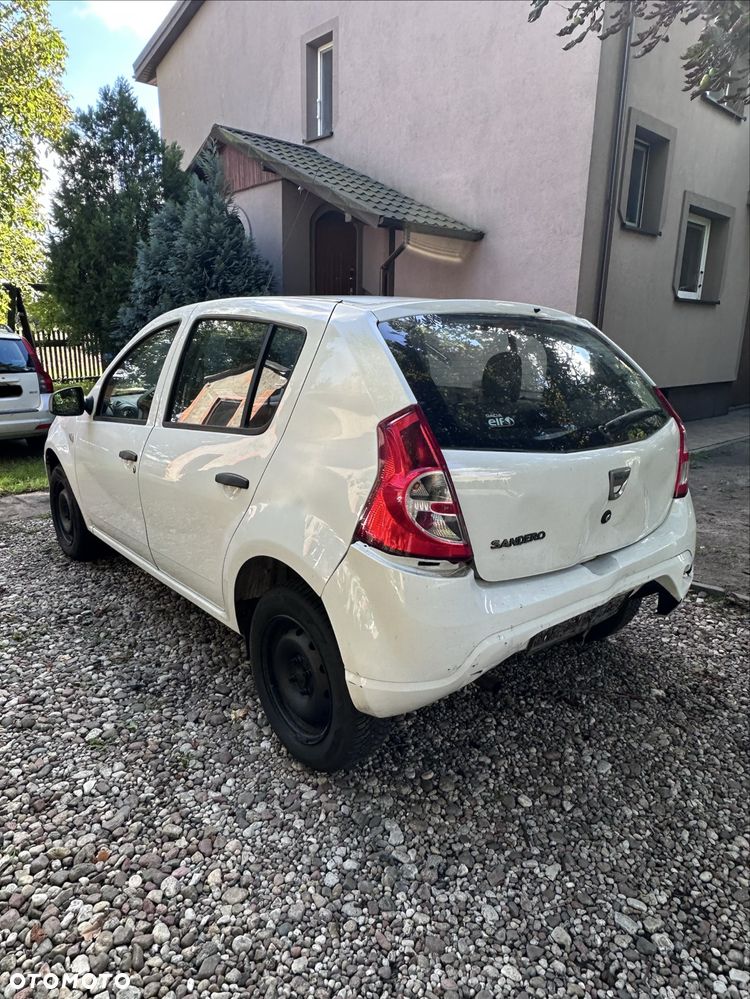 Dacia Sandero - 4