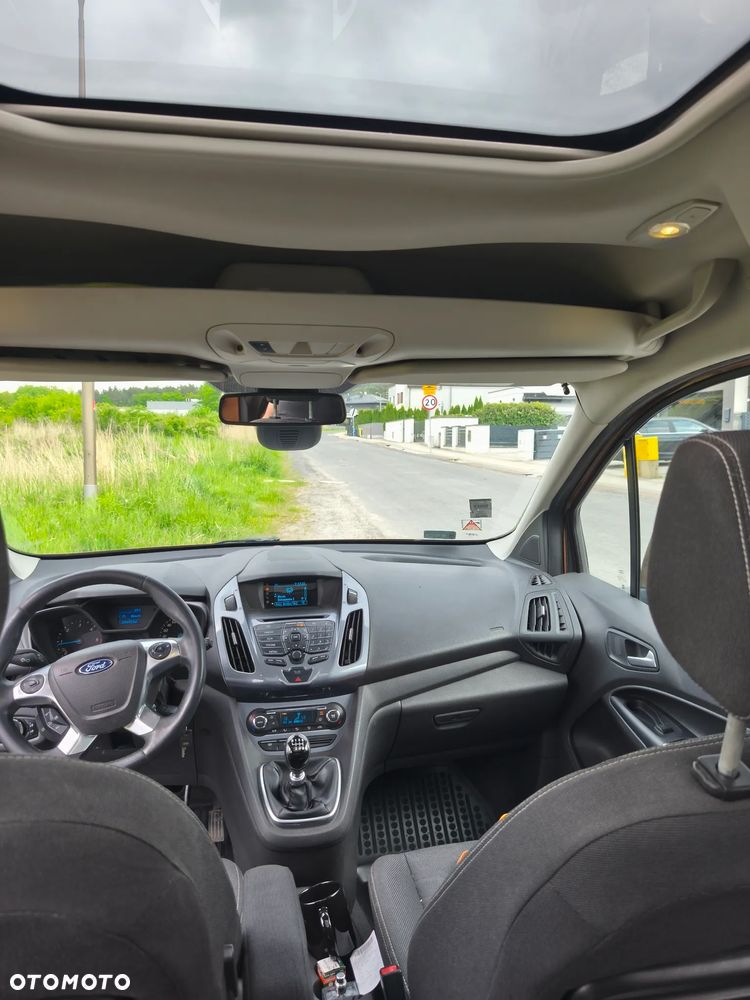 Ford Tourneo Connect Grand - 18