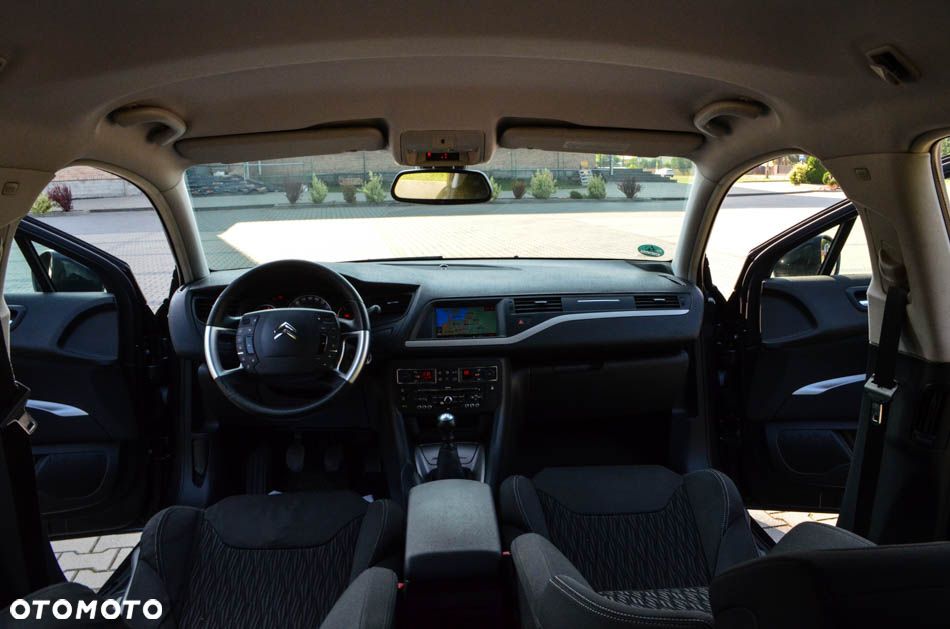 Citroën C5 2.0 HDi Attraction - 25