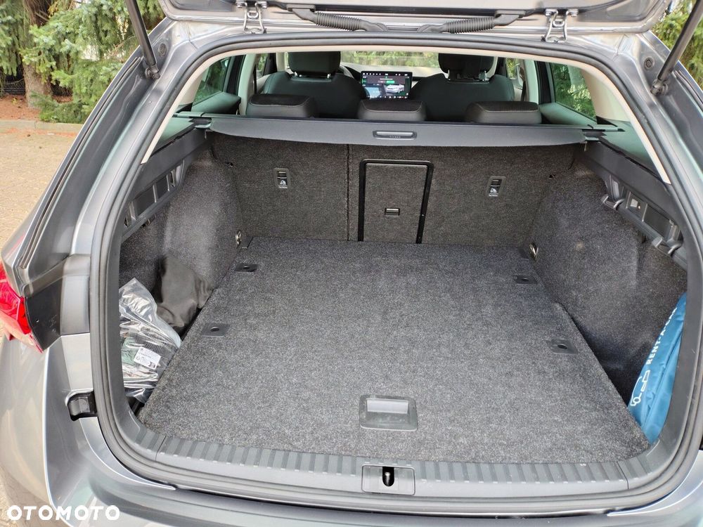 Skoda Octavia 2.0 TDI Selection DSG - 34