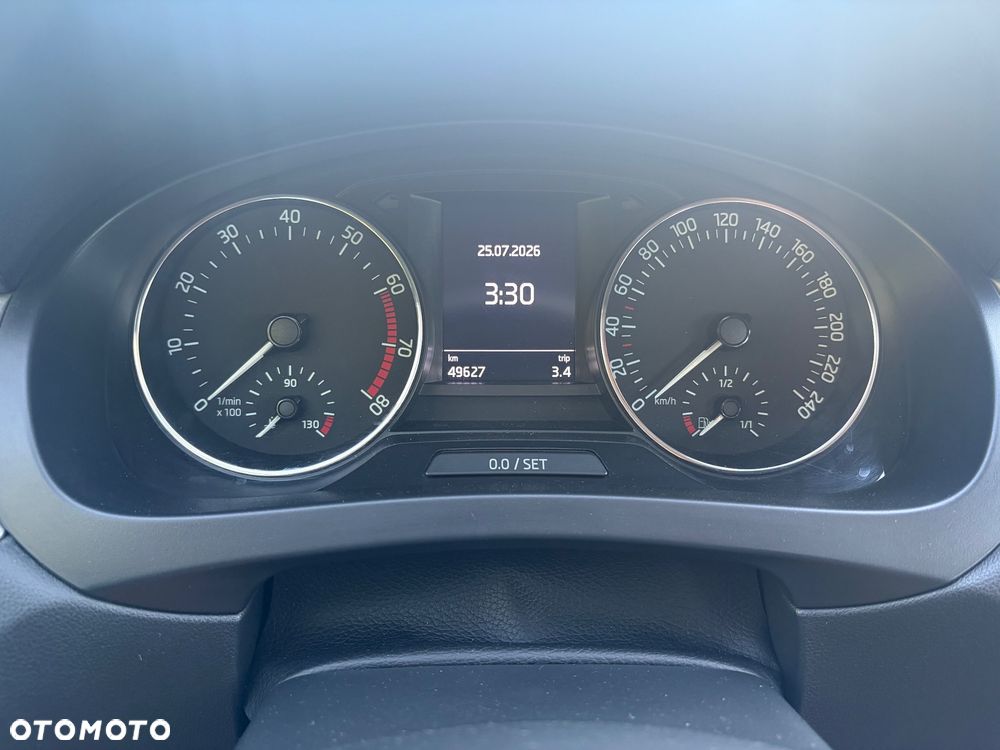 Skoda RAPID 1.2 TSI Active - 12