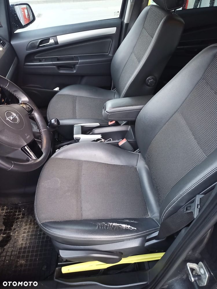 Opel Zafira - 6