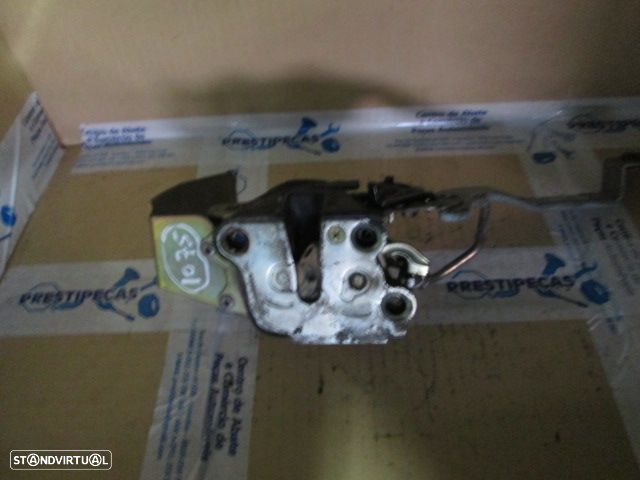 Fecho REF01075 TOYOTA COROLLA 1989 TE MANUAL - 2