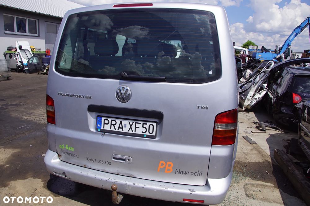 Auto na części 692324777 transporter T5 caravelle 1.9 TDI AXB skrzynia FJL lakier la7w ćwiartka drzwi zderzak maska lampa silnik skrzynia wtryskiwacz felga amortyzator fotele skup aut złomowanie kasacja szrot złomowisko skup aut - 5