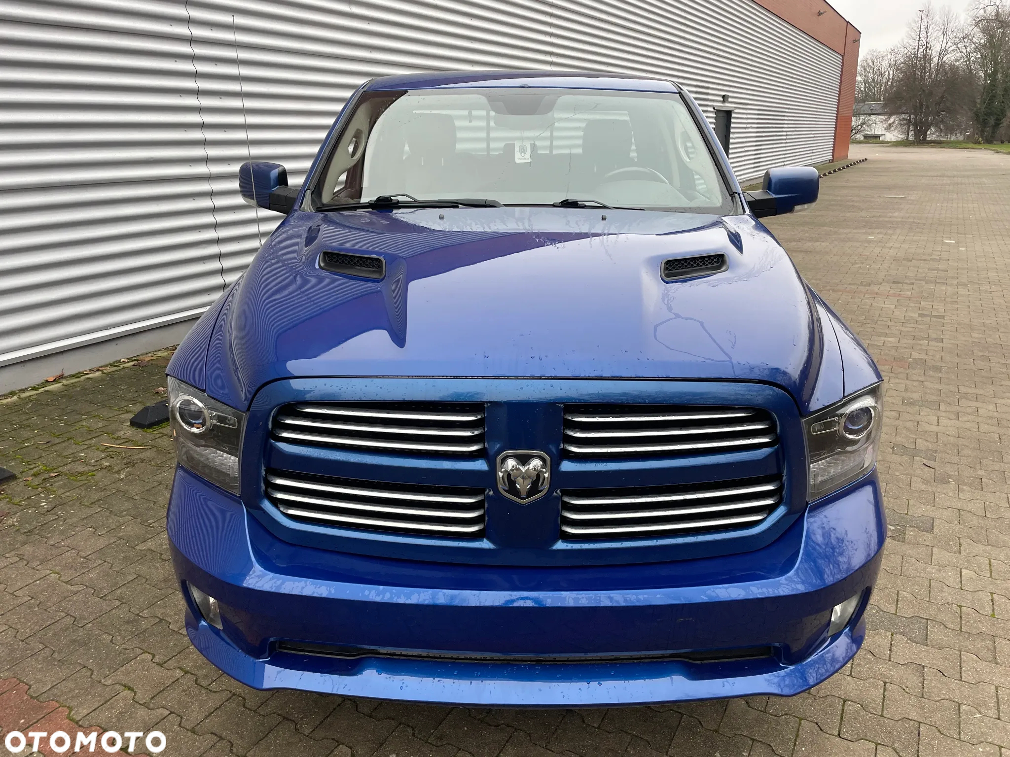 Dodge RAM 1500 5.7 4x4 - 5