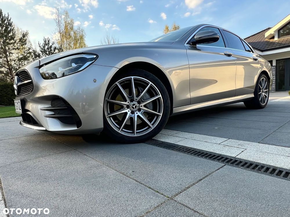 Mercedes-Benz Klasa E 220 d 4Matic 9G-TRONIC AMG Line - 15