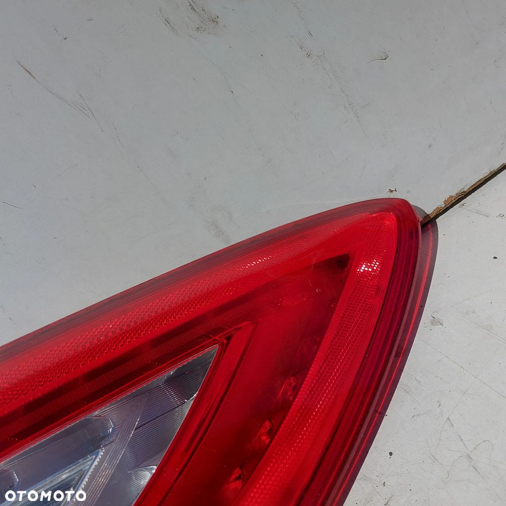 LAMPA TYL TYLNA PRAWA LED MERCEDES CLS W218 ORYGINAL DEMONTAZ 2189060258 - 9