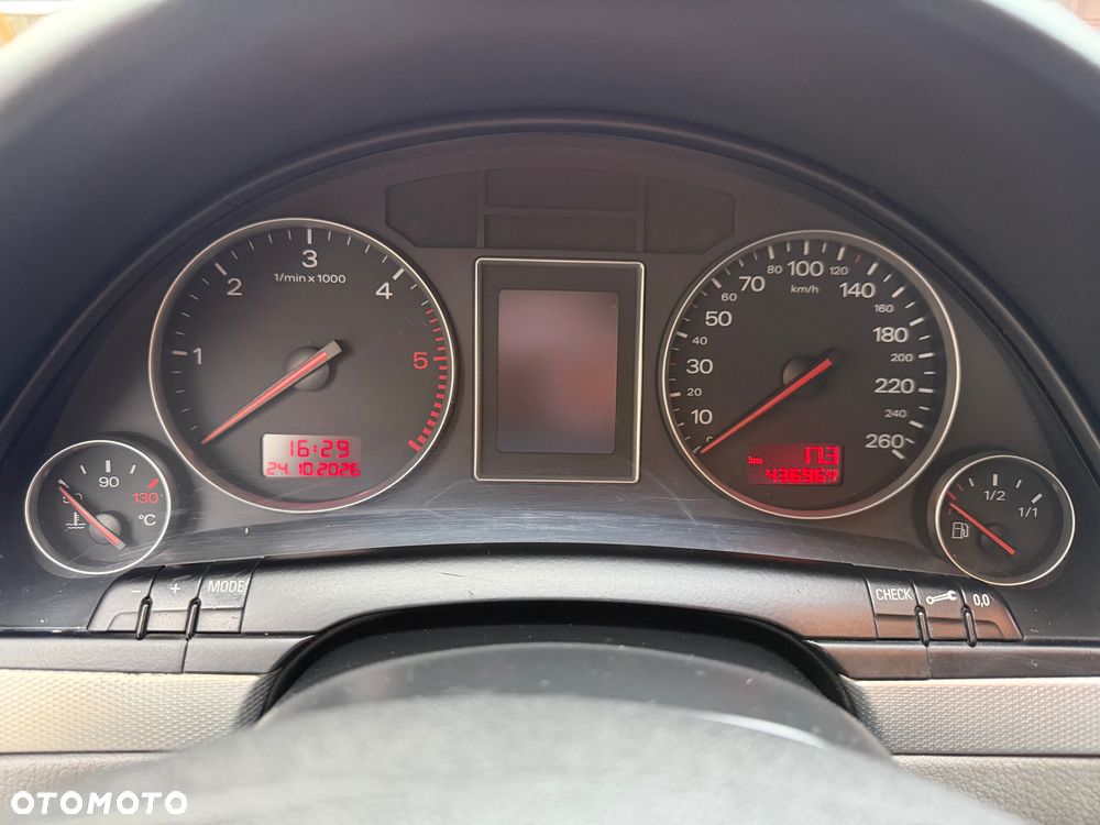 Audi A4 Avant - 6