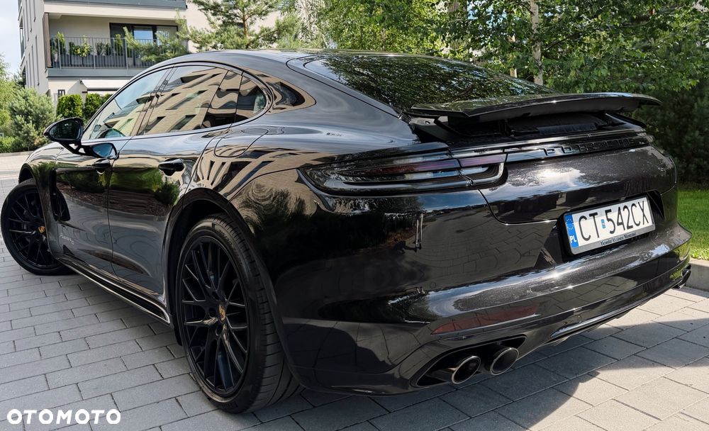 Porsche Panamera 4 E-Hybrid 10 Years Edition - 15