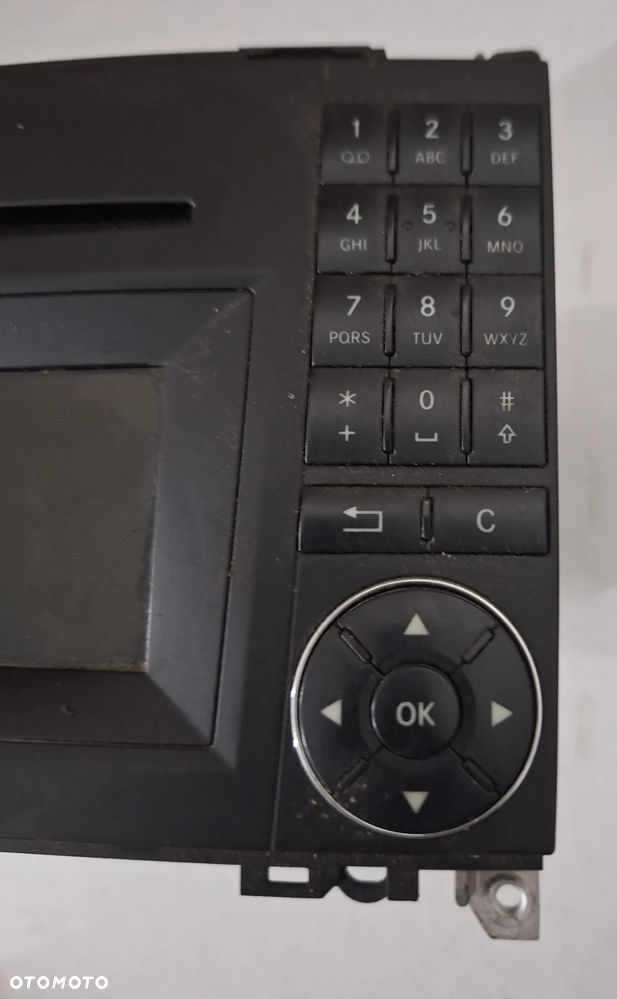 RADIO CD MF2920 / 9068201889 - VOLKSWAGEN CRAFTER -2010 ROK/ EUROPA - 2