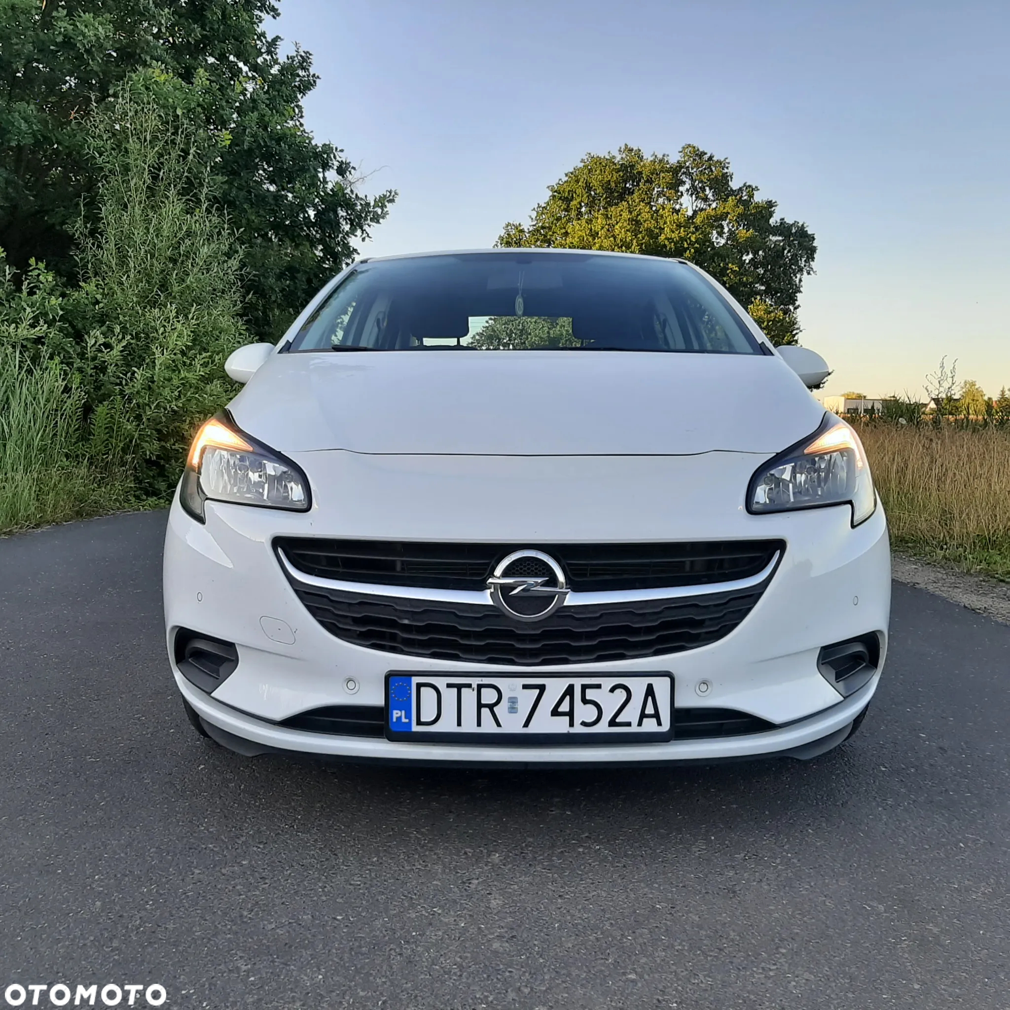 Opel Corsa 1.2 Innovation - 4