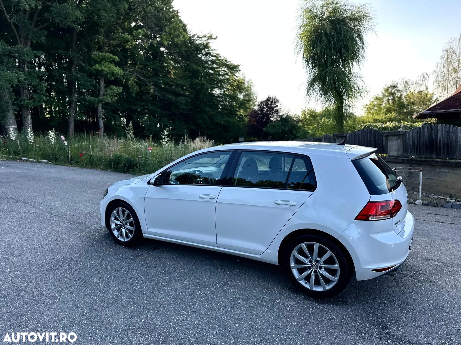 Volkswagen Golf 2.0 TDI (BlueMotion Technology) Highline - 12