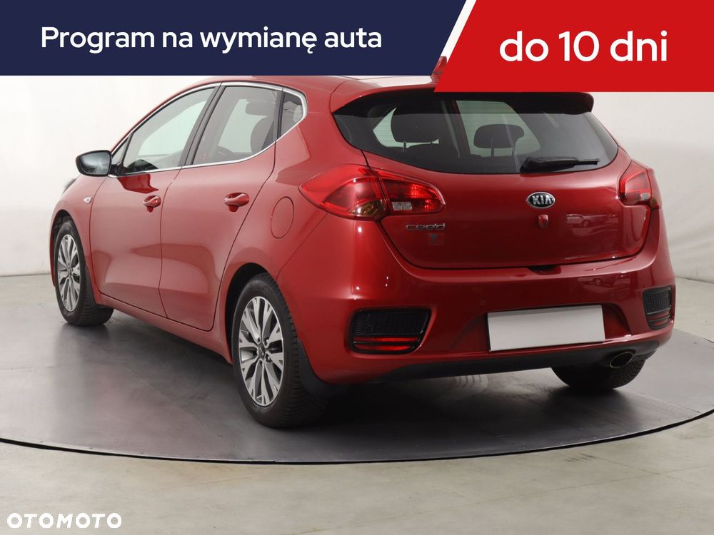 Kia Ceed - 6
