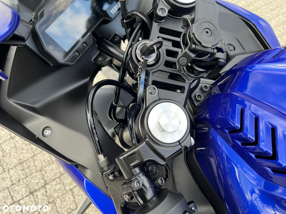 Yamaha YZF - 12
