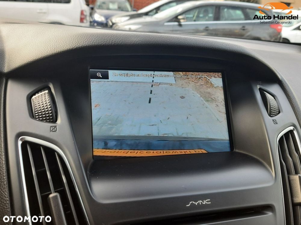 Ford Focus 1.5 EcoBlue STart-Stopp-System TITANIUM - 19