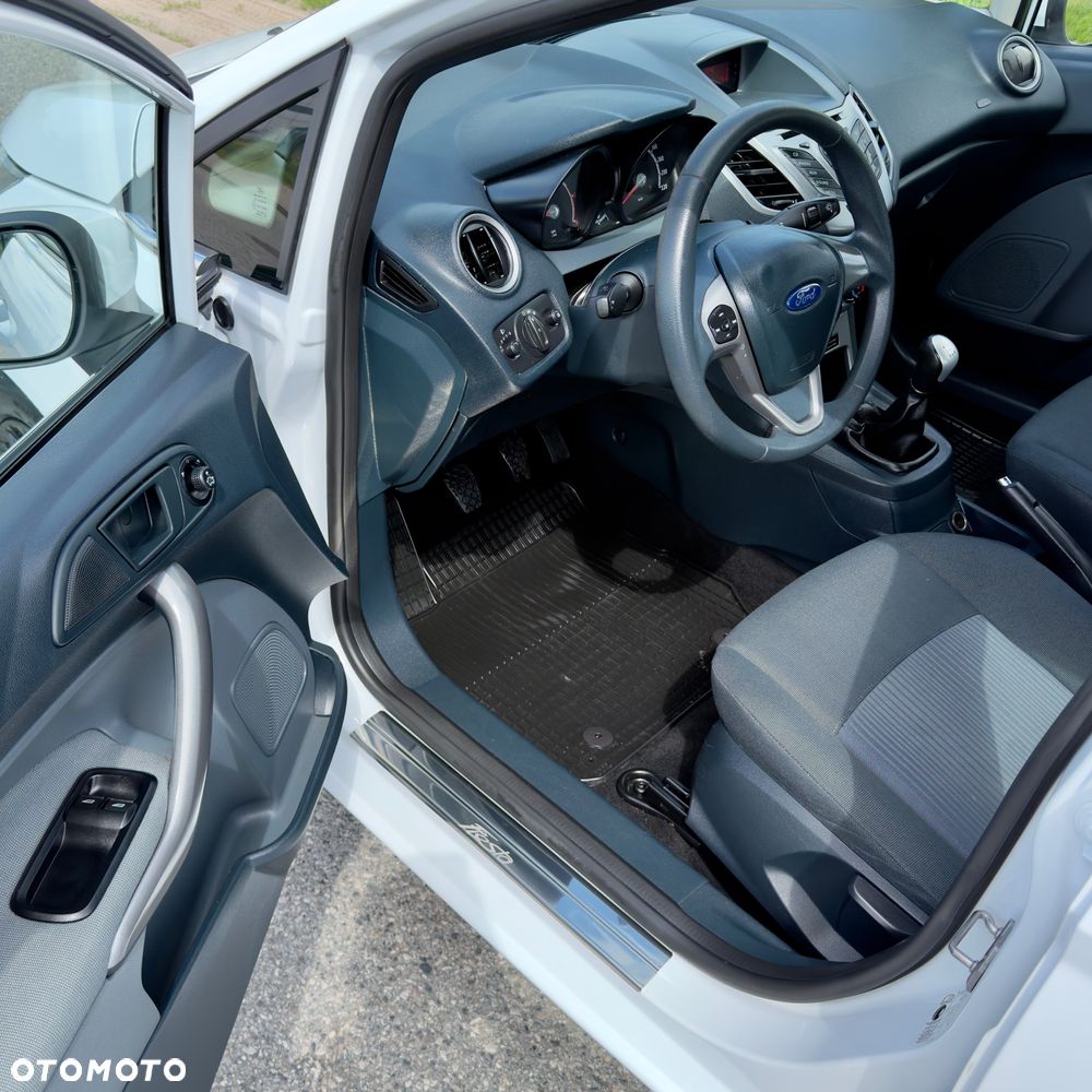 Ford Fiesta 1.5 TDCi Celebration - 8