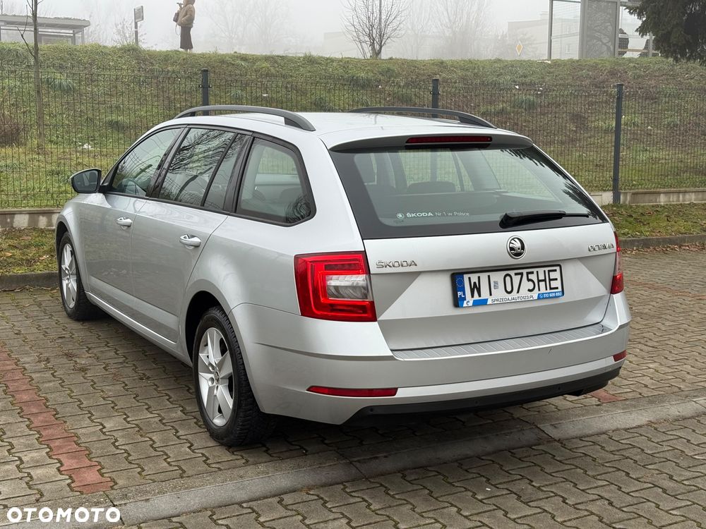 Skoda Octavia 1.4 TSI Ambition - 28