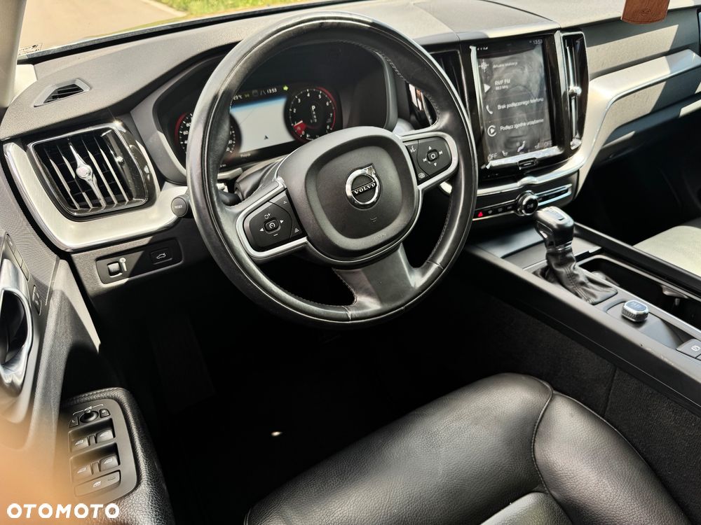 Volvo XC 60 T6 AWD Momentum - 18