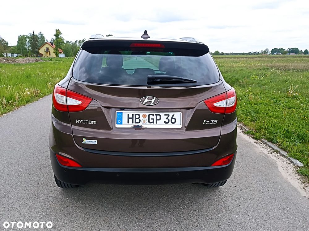Hyundai ix35 1.7 CRDi 2WD blue Finale Gold - 25