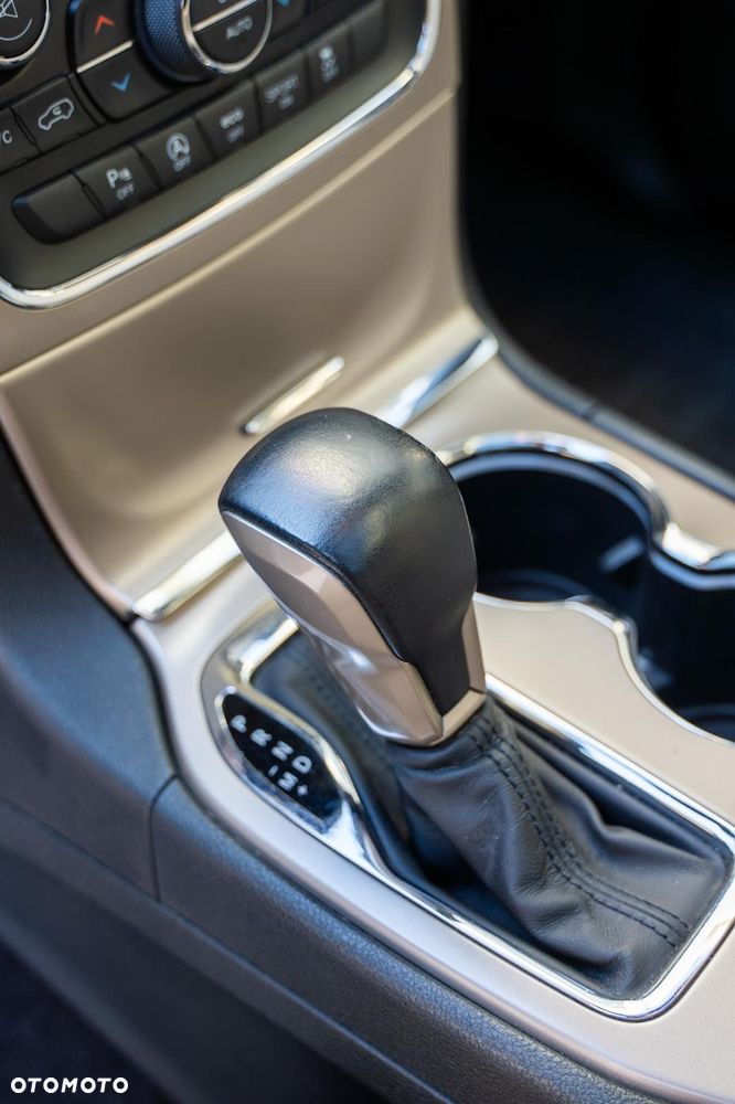 Jeep Grand Cherokee 3.6 V6 Pentastar 4WD Automatik Overland - 20