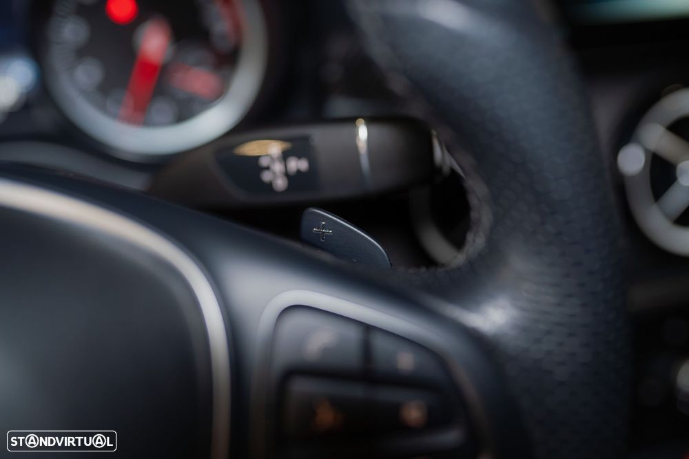 Mercedes-Benz GLA 200 - 45