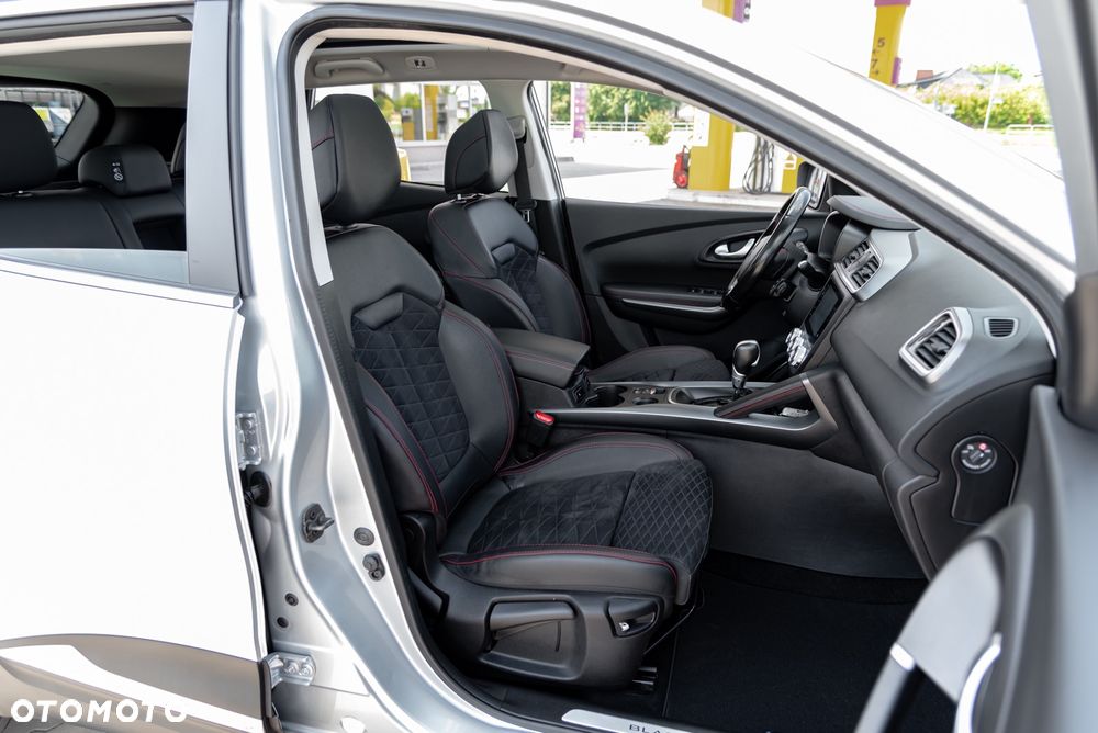 Renault Kadjar 1.3 TCe FAP Black Edition EDC - 27