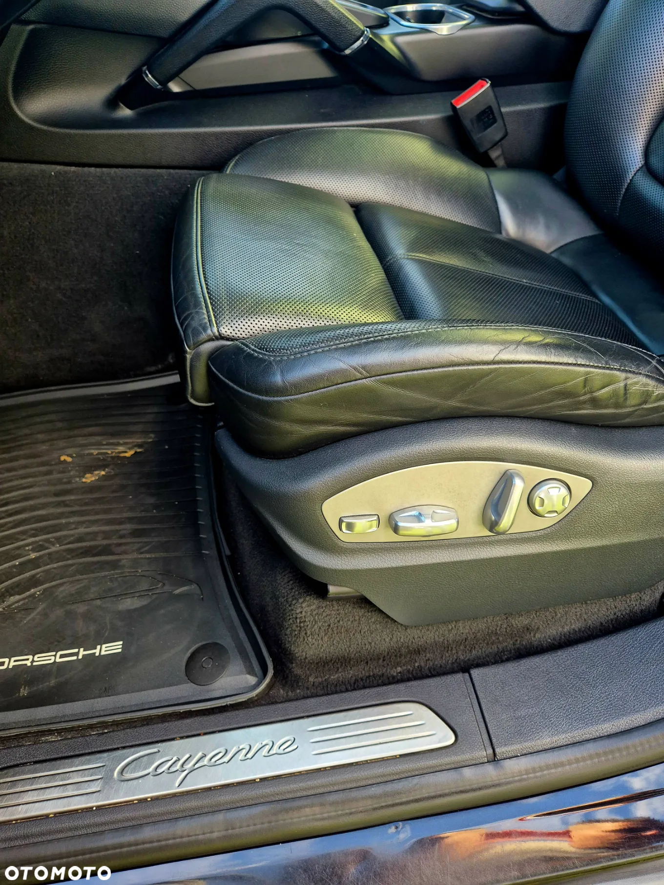 Porsche Cayenne - 13
