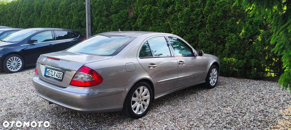 Mercedes-Benz Klasa E - 9