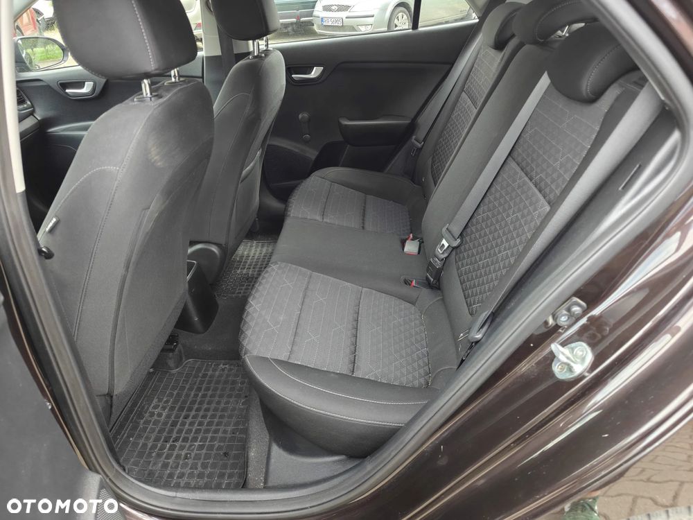 Kia Rio 1.2 M - 15