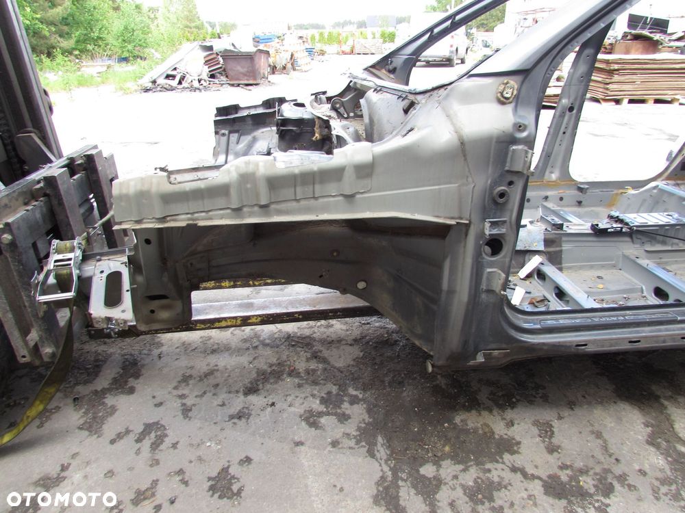 VOLVO XC90 02-14 CWIARTKA SLUPEK PROG LEWY 455 - 3