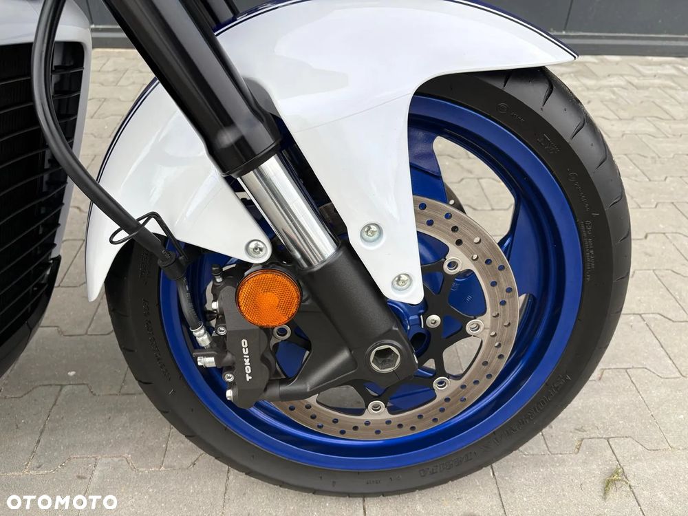 Suzuki Boulevard - 22