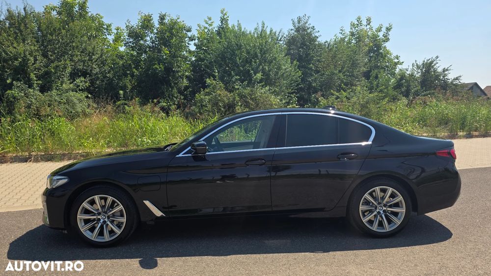BMW 5 Series 2020 — imagine 4