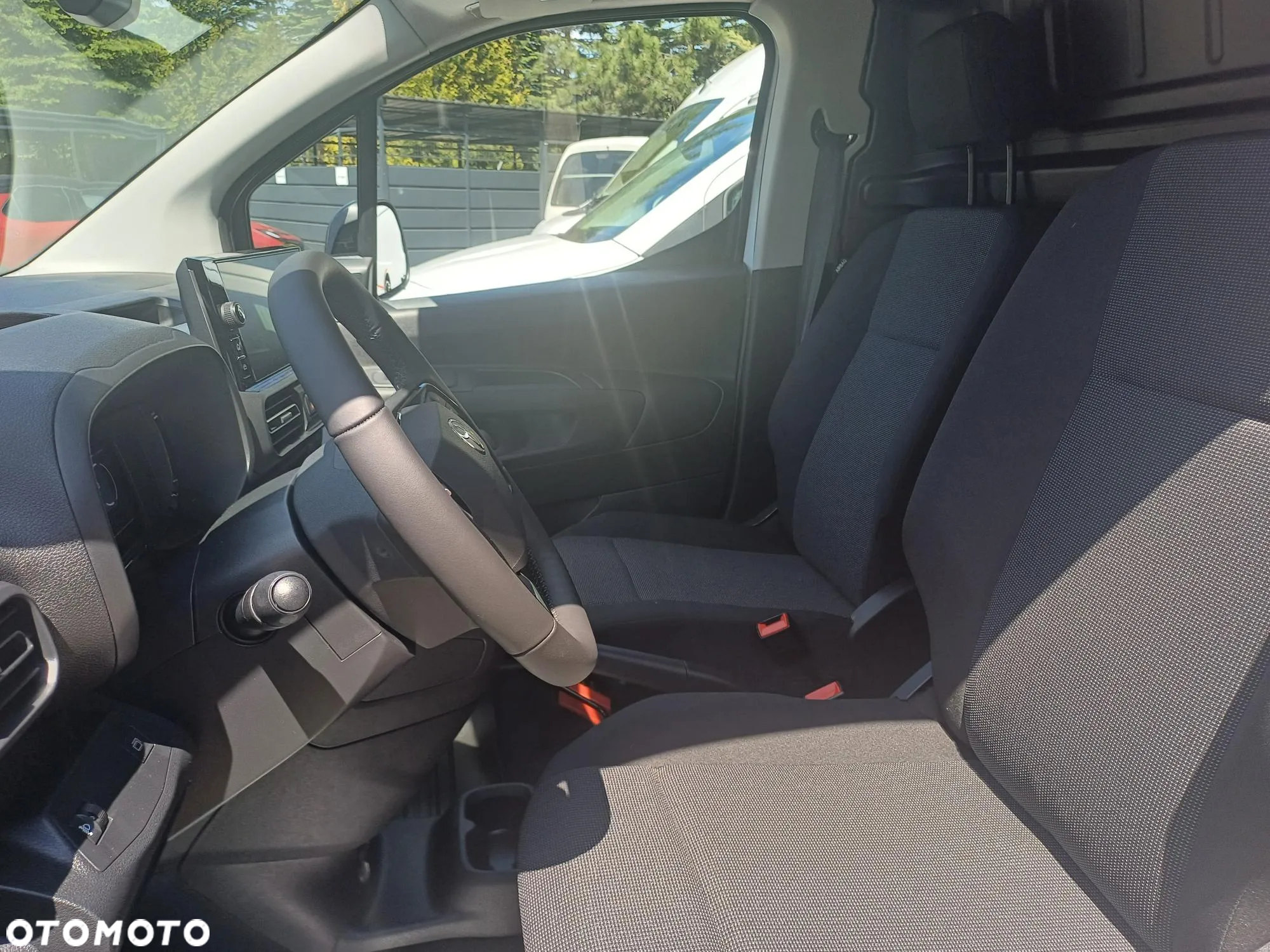 Toyota Proace City - 16