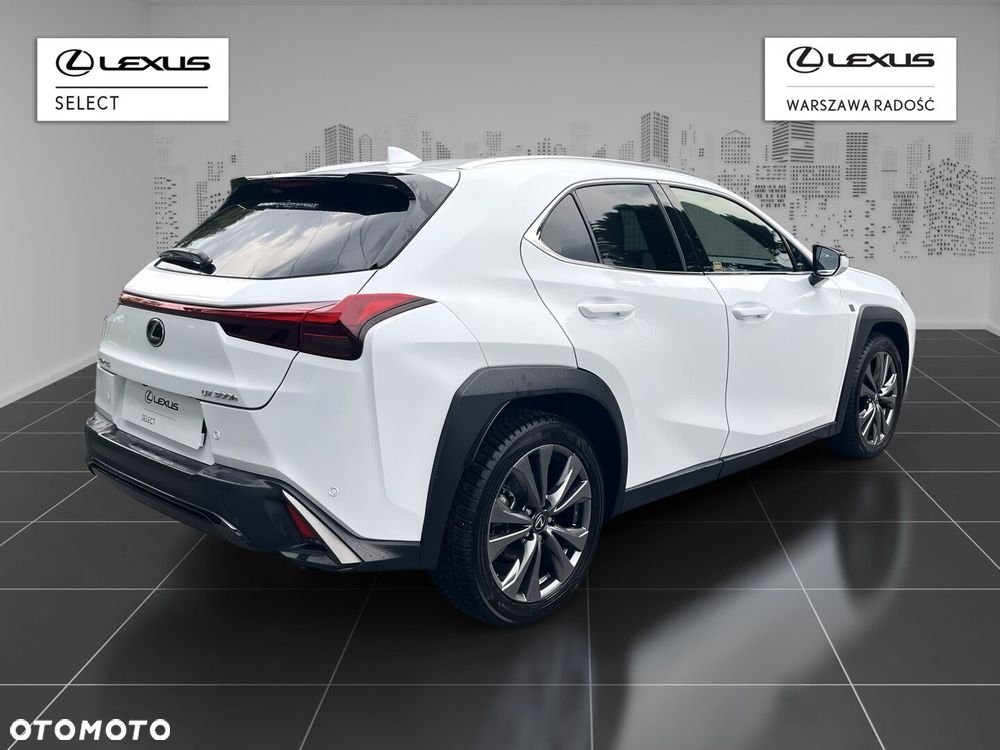 Lexus UX 300h F Sport Design - 3