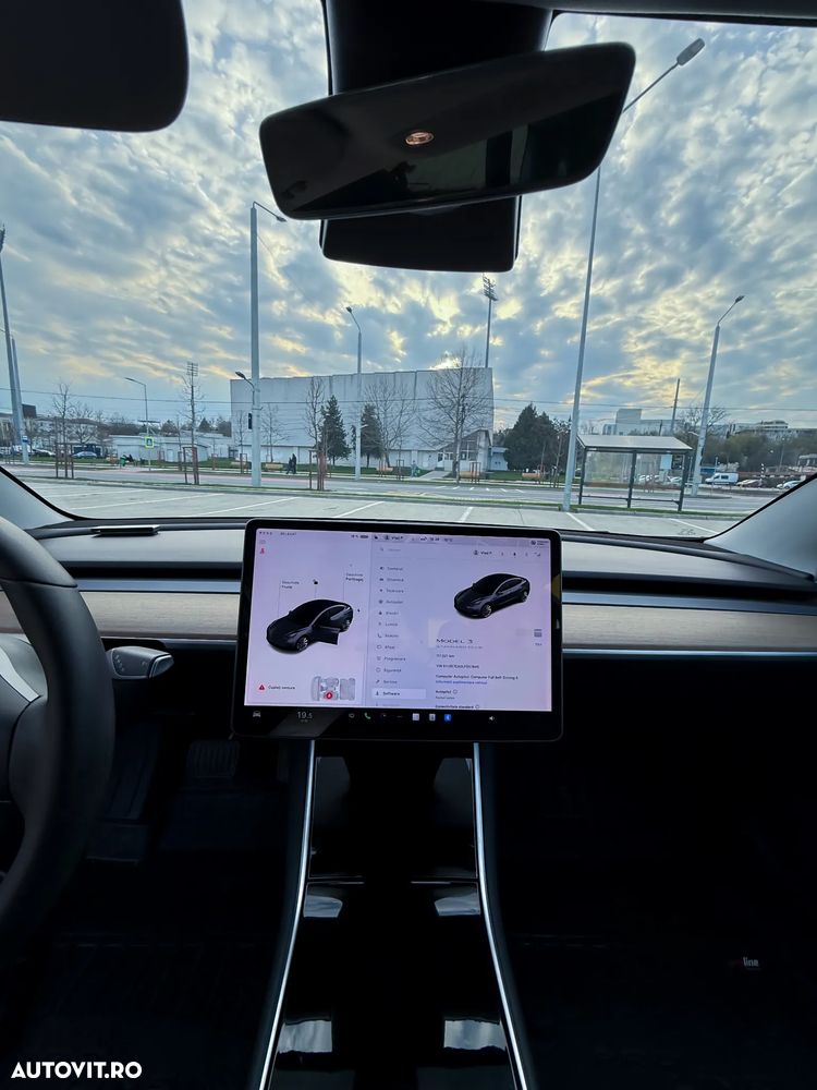 Tesla Model 3 Standard Reichweite Plus Hinterradantrieb - 7