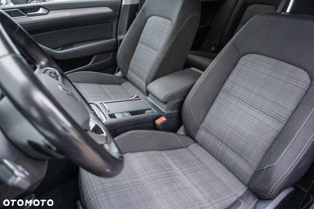 Volkswagen Passat 1.5 TSI EVO Business DSG - 10