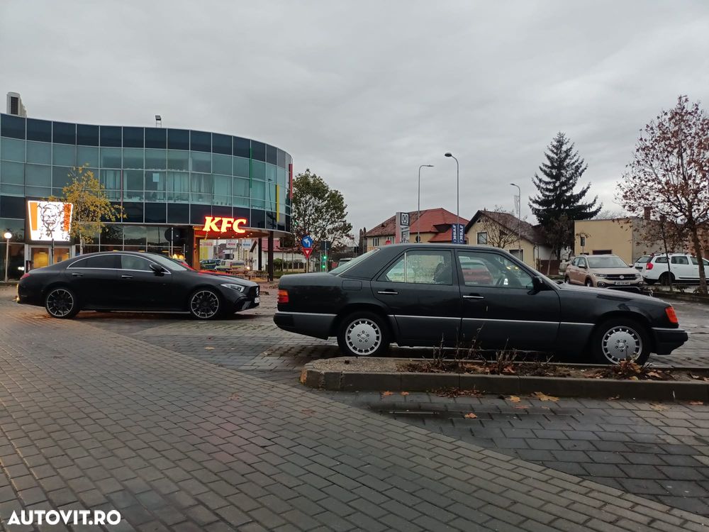 Mercedes-Benz W124 - 1